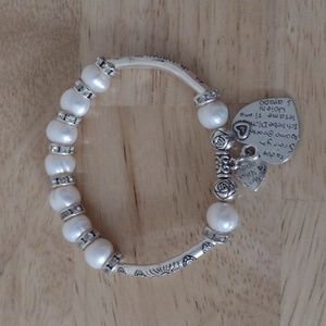 New Stretchy Bracelet (NWOT)